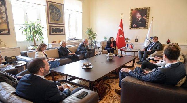İzmir'e çok değer veriyoruz