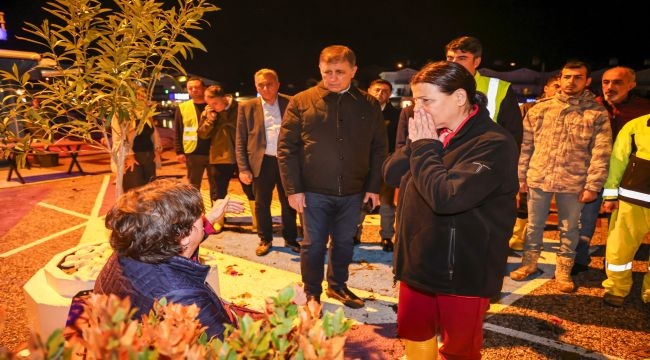 Başkan Tugay Foça'da incelemelerde bulundu