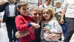 Başkan Tugay gençleri ve çocukları ağırladı
