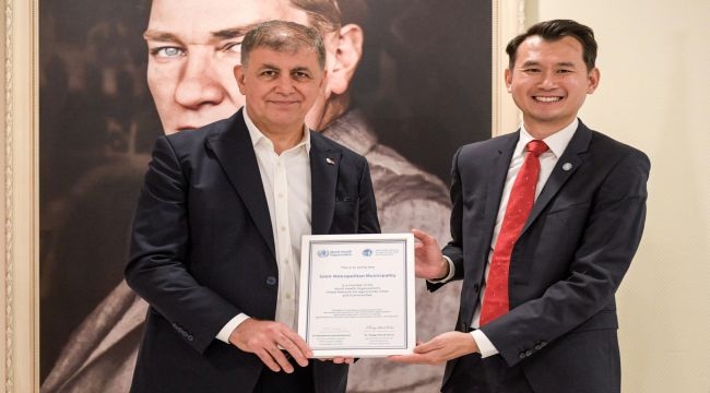 İzmir'in Yaşlı Dostu Şehir unvanı tescillendi