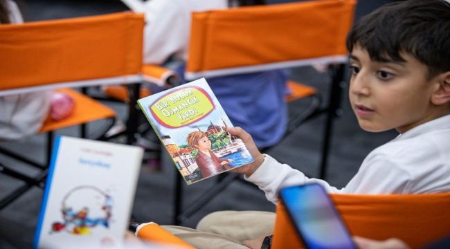 İzmirli çocuklar, Başkan Tugay'la okuma saatinde buluştu