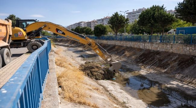 İZSU'dan kış öncesi temizlik ve altyapı hamlesi