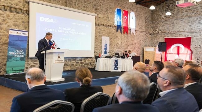 Başkan Tugay'dan sanayicilere yeşil dönüşüm çağrısı