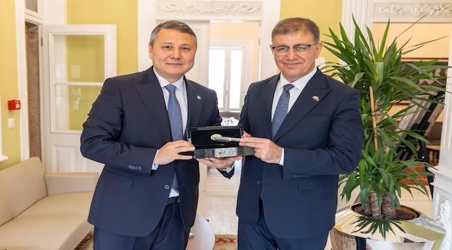 Başkan Tugay Kazakistan heyetini ağırladı