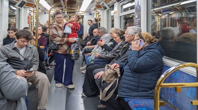 İzmir Metrosu'nda kesintisiz iletişim dönemi başladı
