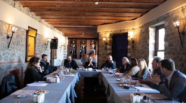 İzmir Şehir Tiyatroları Danışma Kurulu toplandı