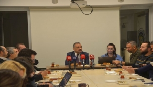 Aslanoğlu: "Adalet sistemi CHP'lilerin içeri alınması için her defasında yeni bir yol buluyor"