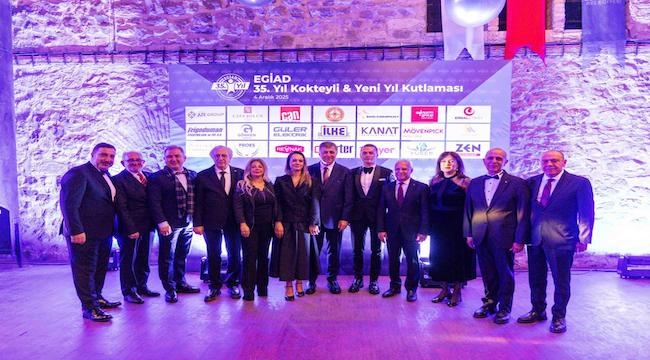 Başkan Tugay'dan genç iş insanlarına İzmir için kenetlenme çağrısı