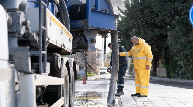 İzmir'de yağış alarmı sürüyor