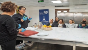 Meslek Fabrikası'nda sirke yapımının inceliklerini öğrendiler