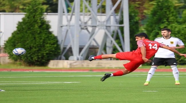 Bergamalı Milli Futbolcu Semih Ayriç Dünya Şampiyonu oldu!